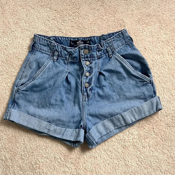 Hollister ultra high rise,curvy paper bag mom denim shorts Size 5 - Picture 1 of 5